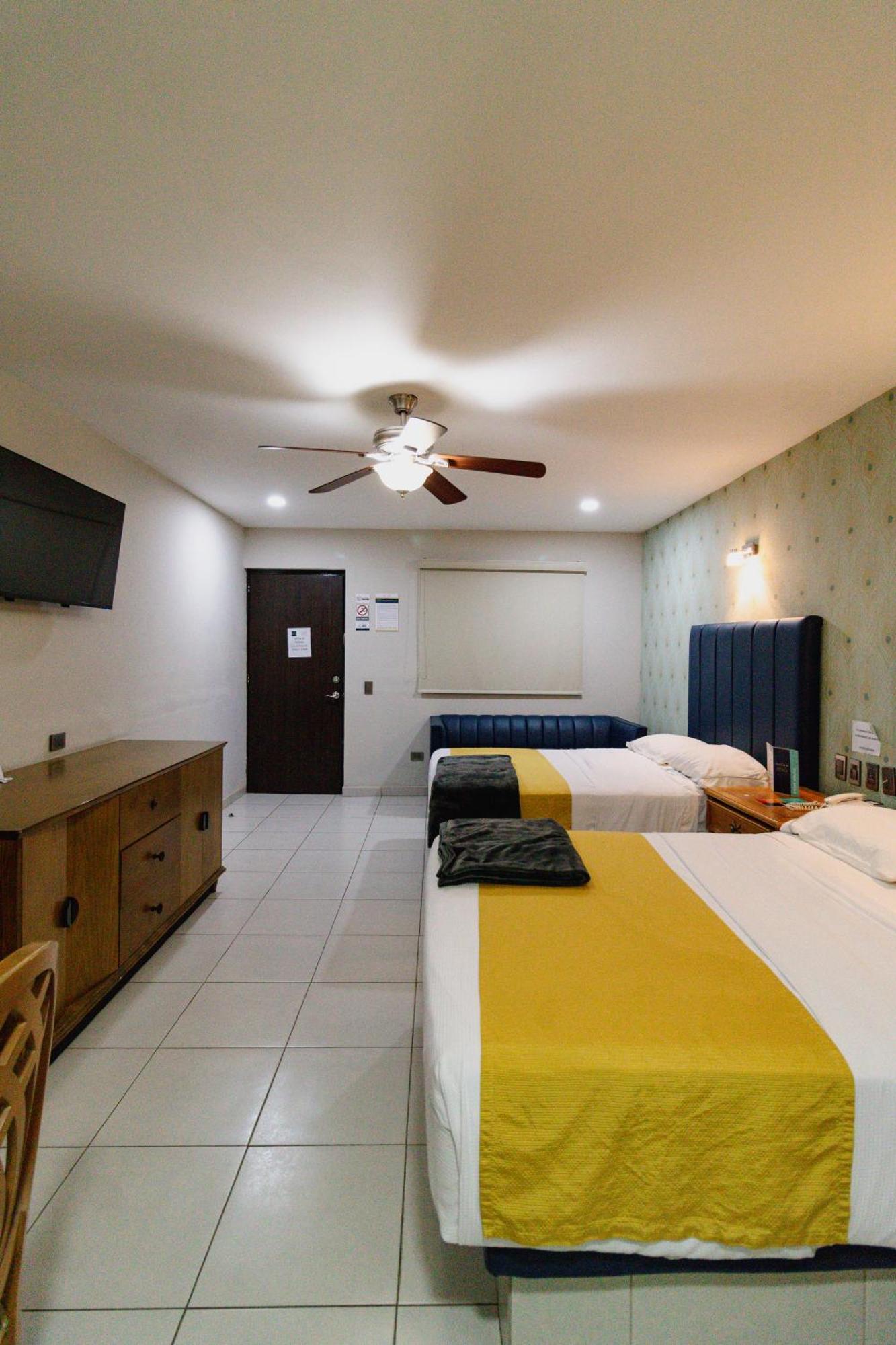 Hotel Maioris El Diez Culiacán Exterior foto